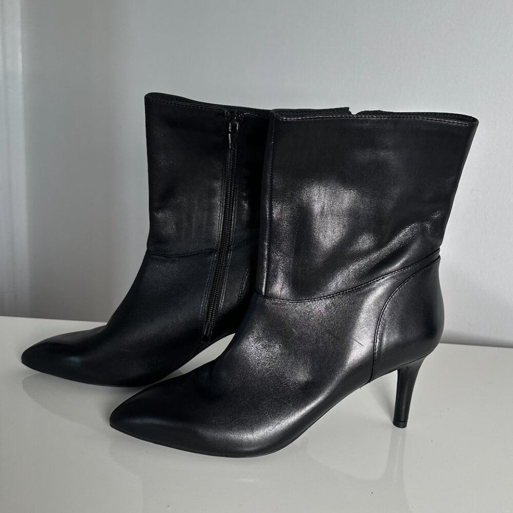 Rockport Women's Chalina Mid Boot - 8.5, new without box